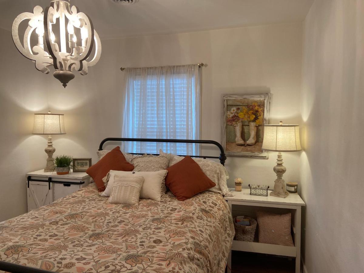 We Put The 'Fun' In Your Stay! Walla Walla Luaran gambar